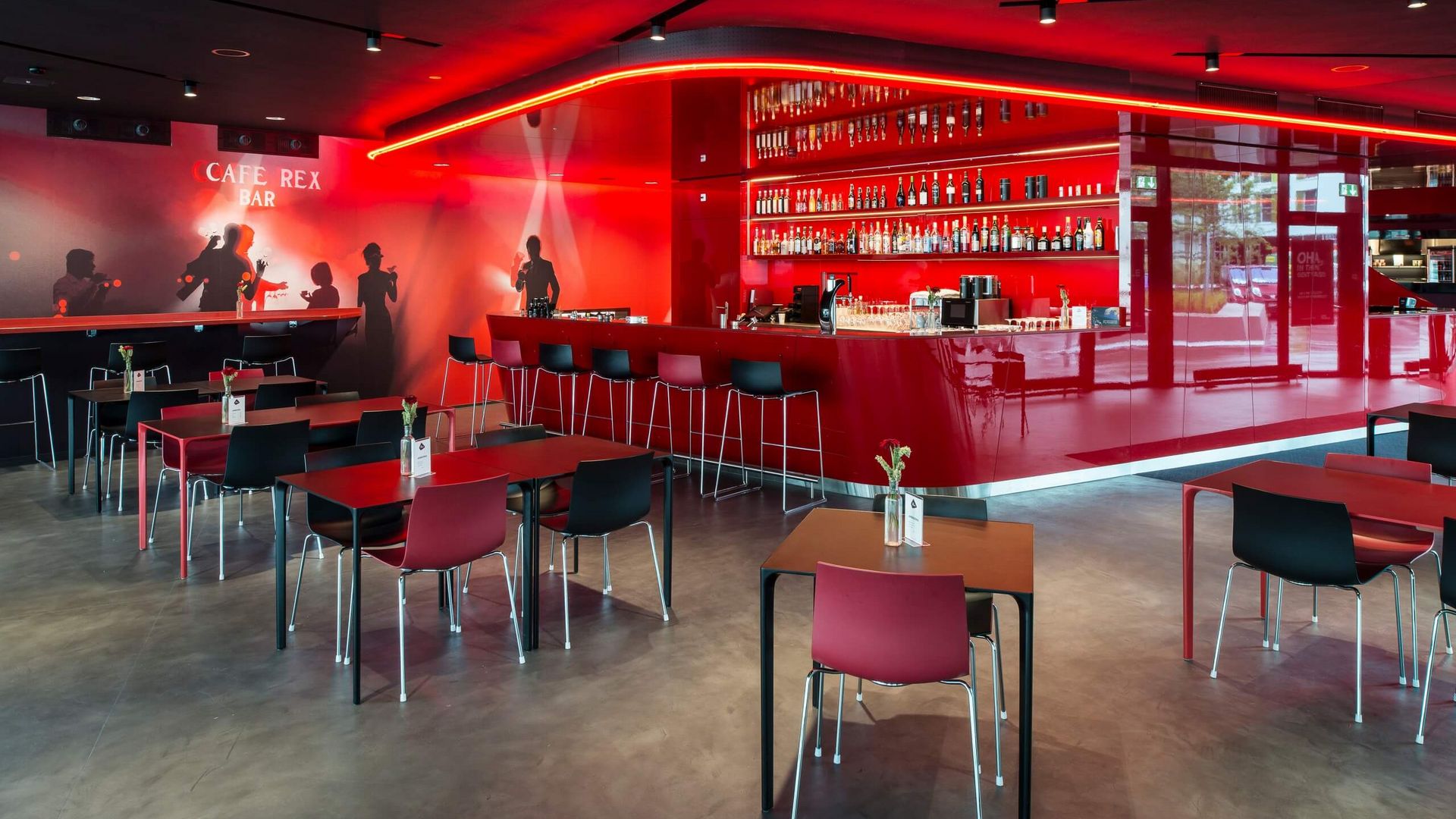 Bistro mit Bar im Kino Rex in Thun