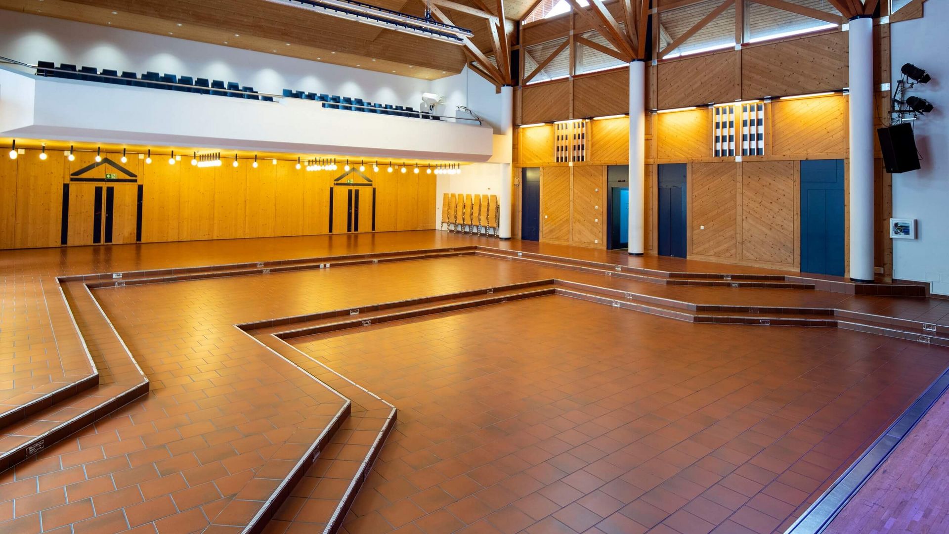 Lötschbergsaal im Gemeindezentrum Lötschberg in Spiez