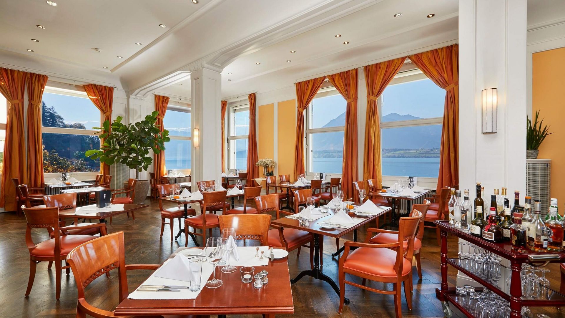 Restaurant Ambiance im Hotel Bellevue au Lac