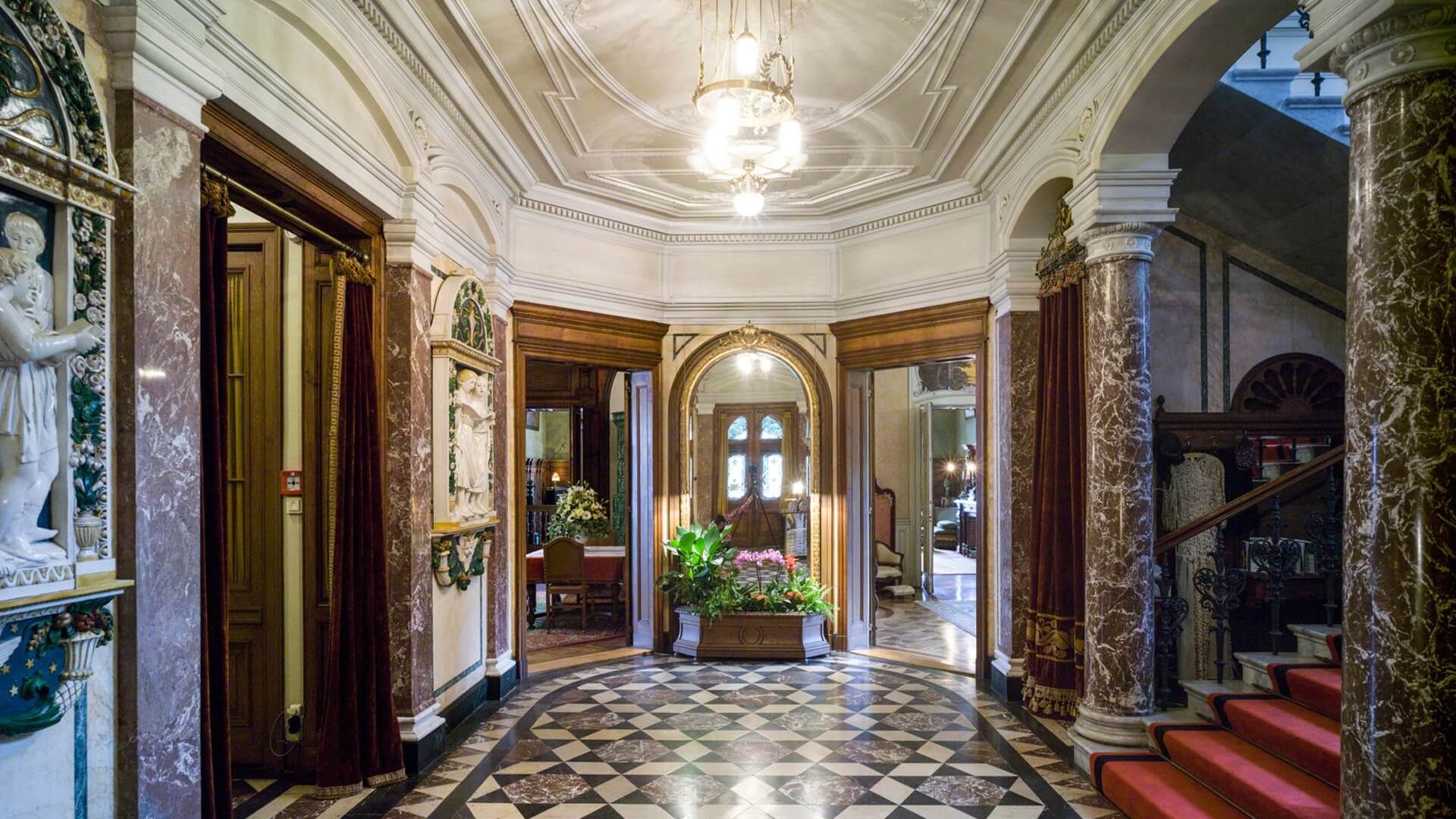 Museum für Wohnkultur des Historismus und des Jugendstils im Schloss Hünegg