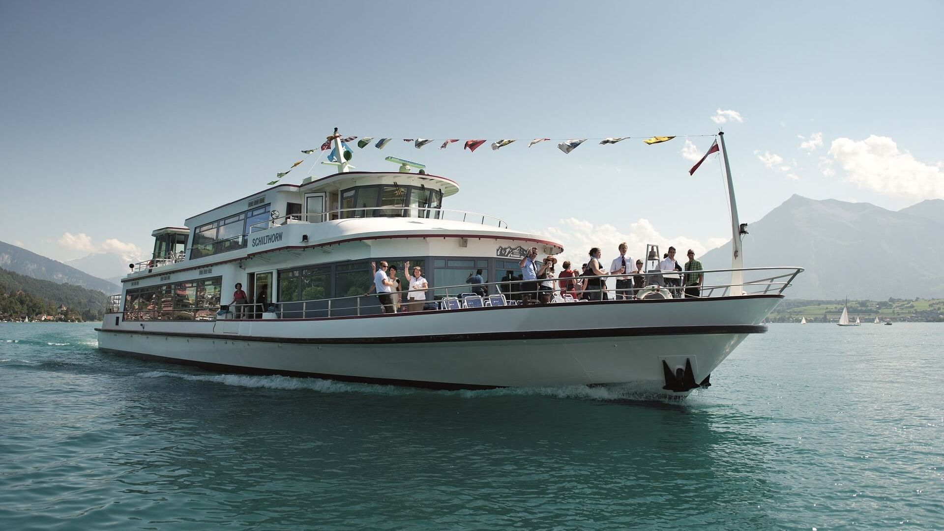 Schifffahrt auf MS Schilthorn auf dem Thunersee