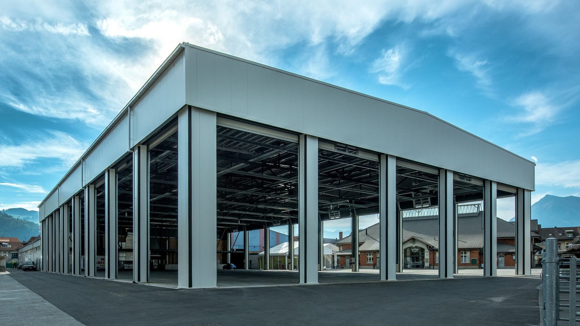 Gebäude Thun-Expo Halle