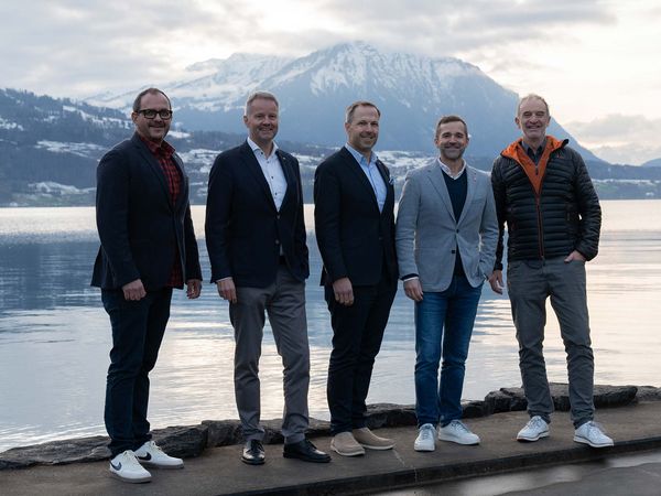 Markus Bolliger (Marketingleiter, stellvertretender Direktor TOI), Daniel Sulzer (Direktor TOI), Sandro Bolton (Präsident TOI), Michel Weber (Präsident TTST) und Norbert Schmid (Geschäftsleiter TTST)